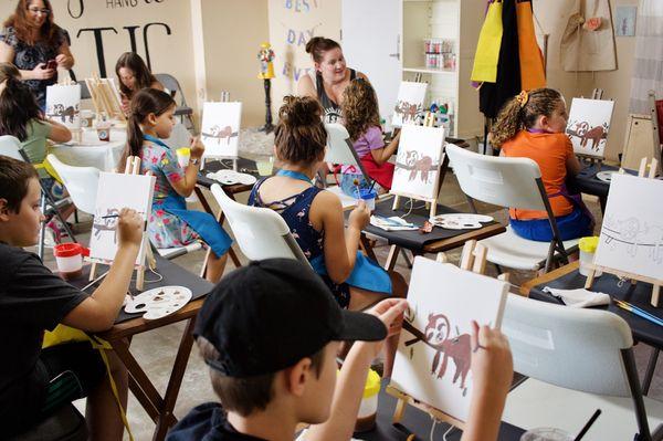 Children's paint class