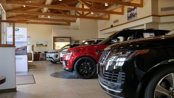 Land Rover Rockland - Service Center