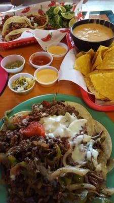 Fajita Alambres w/ chips and Queso