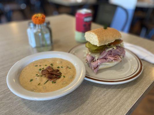 Lake Michigan Beach Ice Cream & Eatery