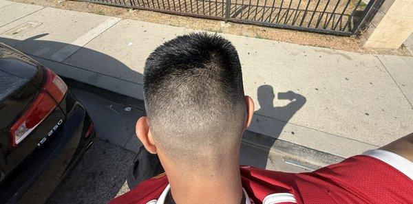 Top Hat Barber & Beauty Shop