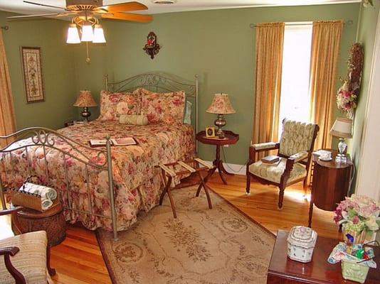 Frog Hollow Bed and Breakfast