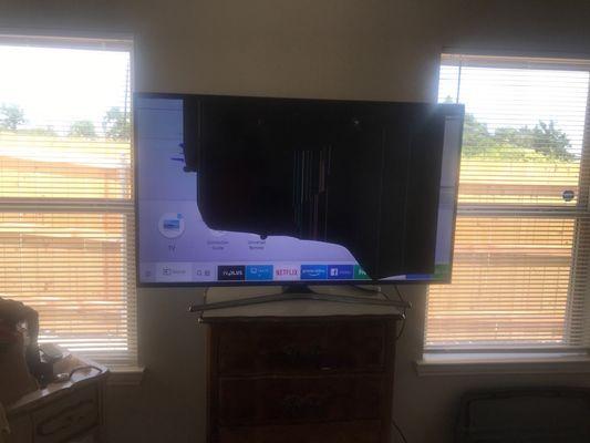 Cracked tv screen how much to fix