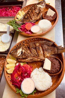 Anita's Honduras restaurant pescado frito