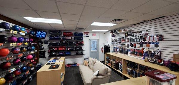 Pros And Joes Bowling Pro Shop