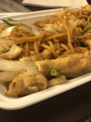 Chicken lo mein.