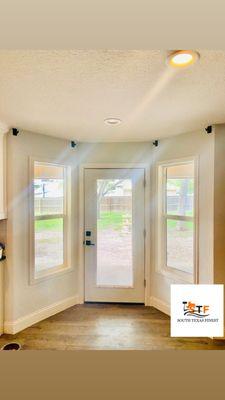 Esta foto es una remodelasion de ventanas