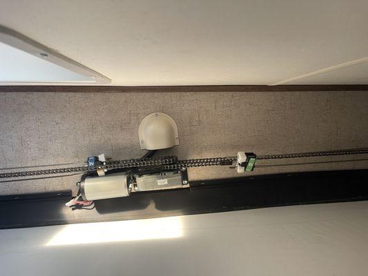 Accuslide motor and gearbox replacement