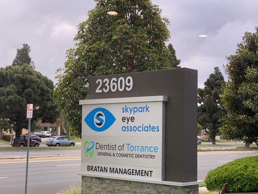 Skypark Eye Associates