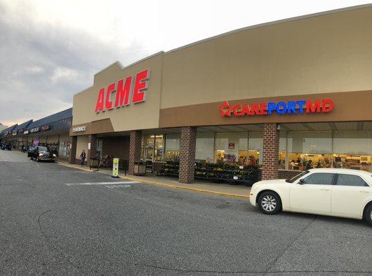 CarePortMD is conveniently located in your local ACME. Making us your one shop stop and getting you home faster to feel better quicker.