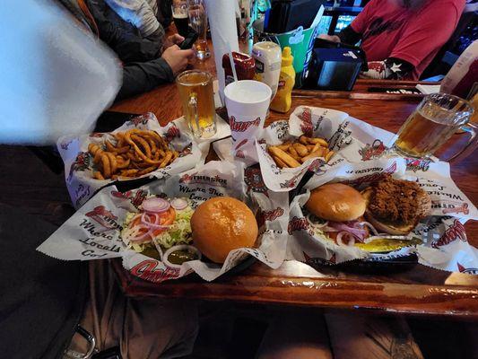 Johnny's Fillin' Station