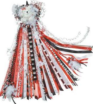 Need a homecoming mum? We've got you covered! Single mums start at $50, Garters start at $30. Our mums are super unique!