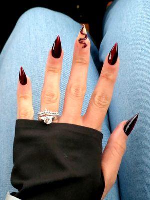 Cute nails at the last minute.