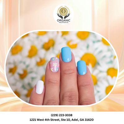 Soft ombre nails for the perfect everyday glam. Come try your new favorite look today! Book now!