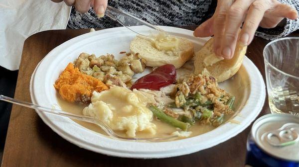 Rainni K. Beautiful Thanksgiving dinner for mom & sis.