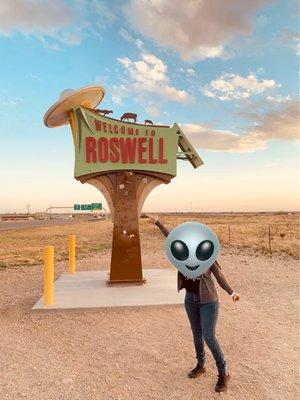 Roswell Welcome Sign