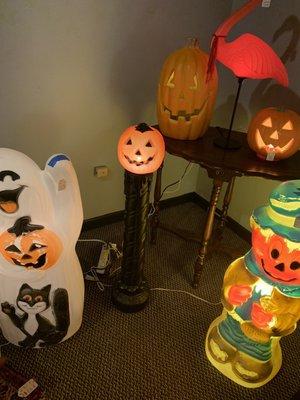 The Old Greenhouse Antiques & Decor