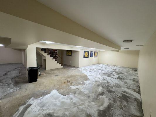 R&J Tile and Flooring