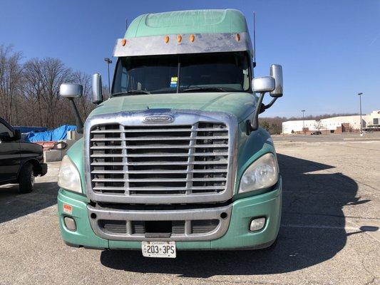 4 Lowest Price Auto Glass