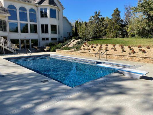 18x36 with stadium steps and a diving board
Dublin OH