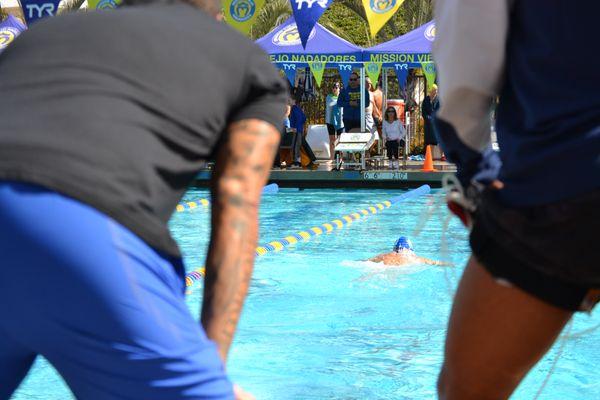 Golden Road Aquatics