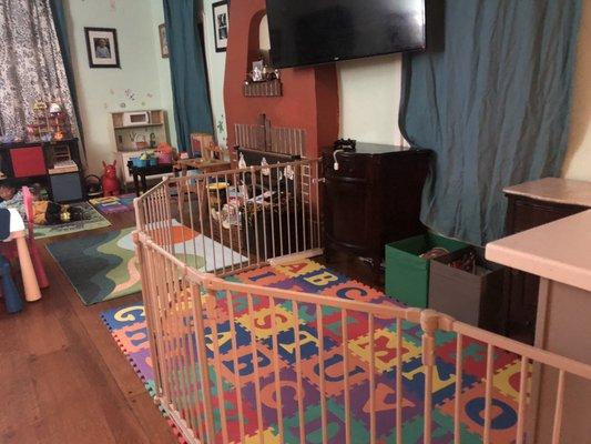 Caterpillar's Wonderschool