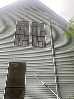 Right 1 Pressure Washing