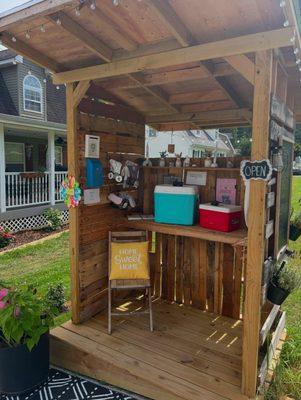 Miss Pumpernickel's Farm Stand