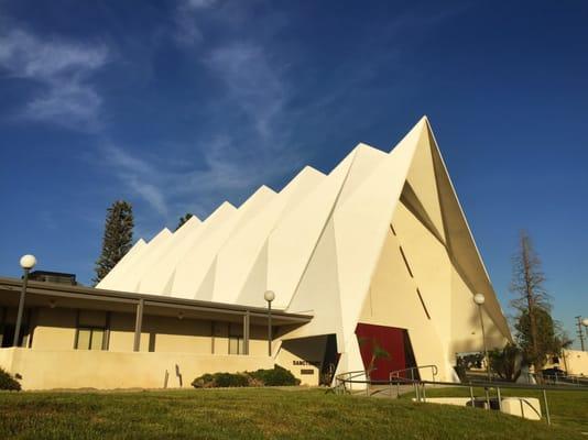 Starting rehearsal for tonight's 7PM Maundy Thursday service.