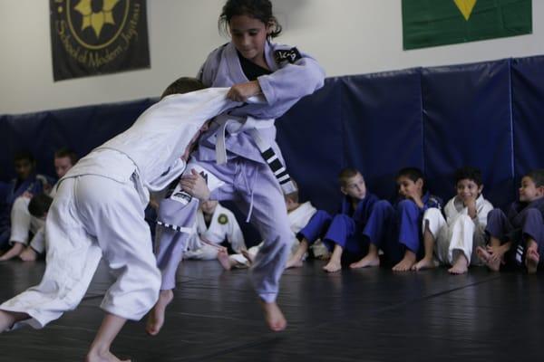 KYAN MERCHANT SINGLE LEG TAKE DOWN