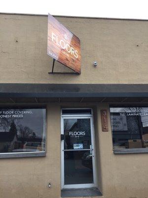 This is the business currently residing at 314 N 4th in Cda. No Hippiekat to be found?