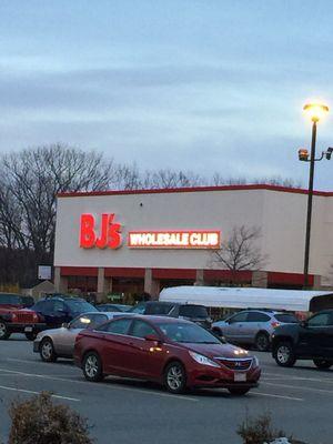 BJ's Wholesale Club Gas Station