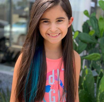 Pop of color for this little cutie by Adrian @hairdidby_adrian.