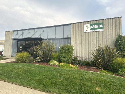 Specialty Garden Supply