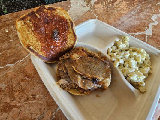 Smokin Pig Deli & Bakery