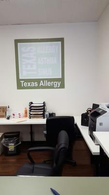 Convenient local location in Chinatown.