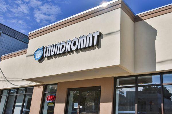 Laundromat Front
