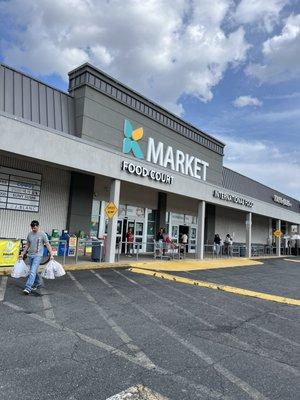 K Market International