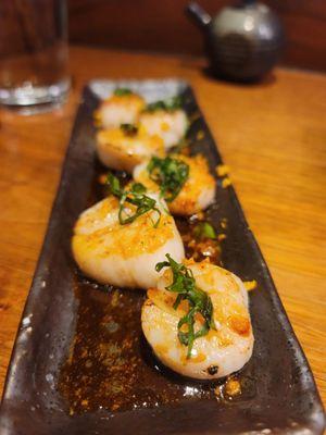 Grilled scallops w orange zest.