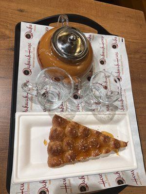 Adeni chai small pot and khaliat alnahl