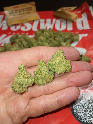 Better Buds from the oz of Peach Pie.