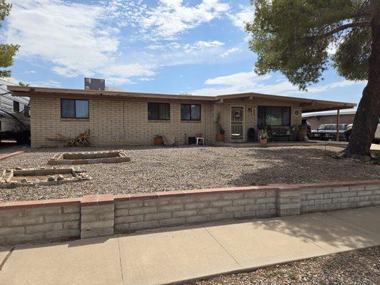 Vicky Johnson - Tierra Antigua