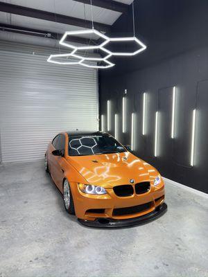 Full Color Change in HExis Orange glitter wrap