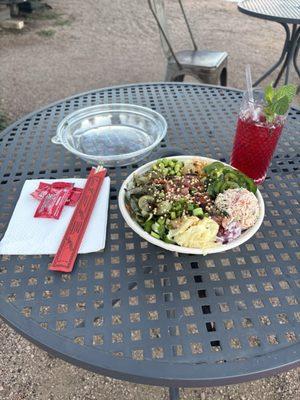 Build your own poke bowl