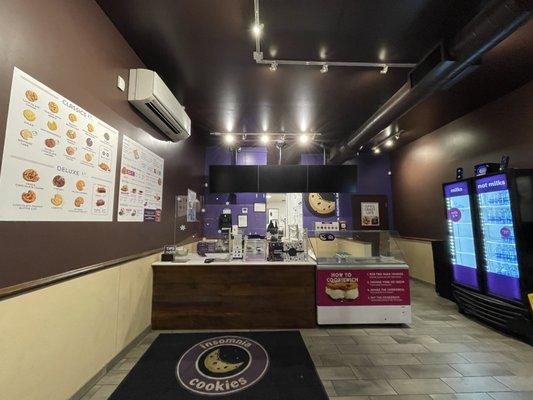 Insomnia Cookies