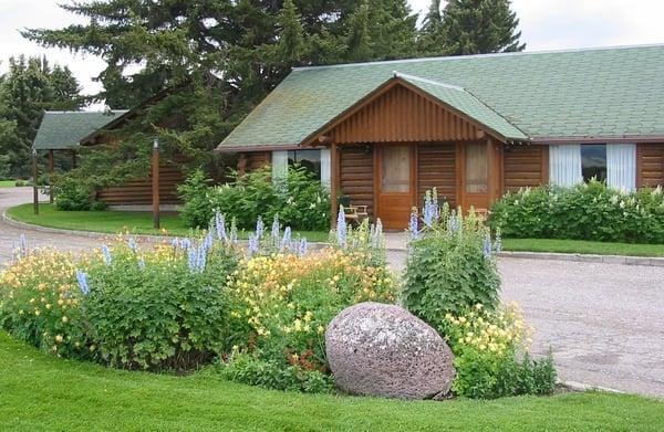 El Western Cabins & Lodges