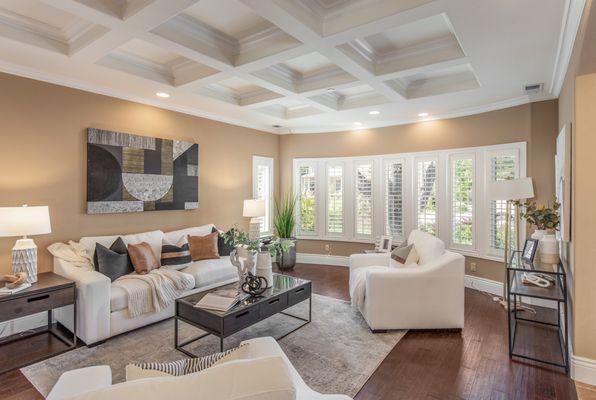 My immaculate Staging and professional photography optimizes the value of your home!