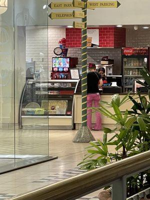 Mrs. Fields Hillsdale Center