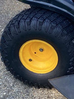 20x8x8 riding mower tire