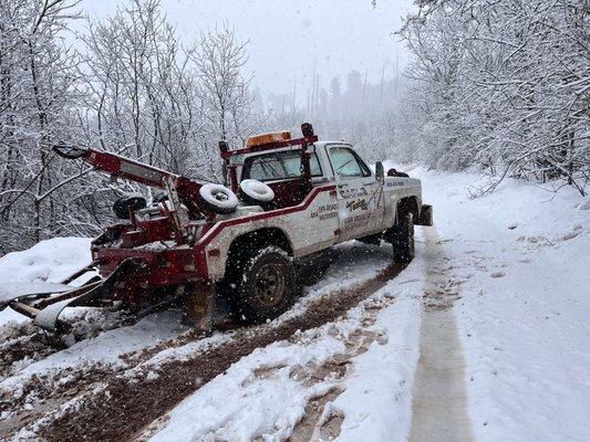 Carl's Towing & Auto Repair